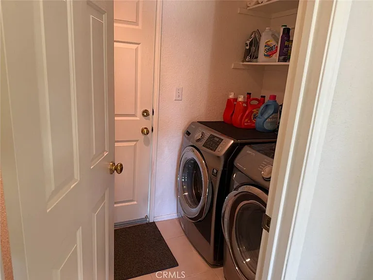 37677 Emerson Dr — Photo 25