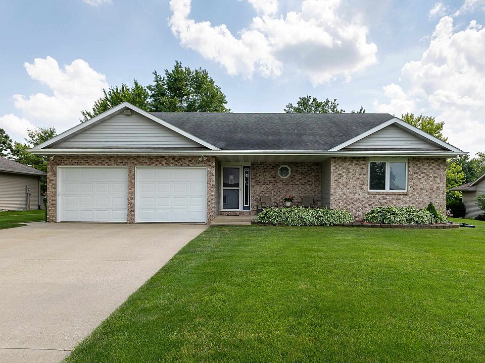 1st image of 8548 Royal Oaks Dr