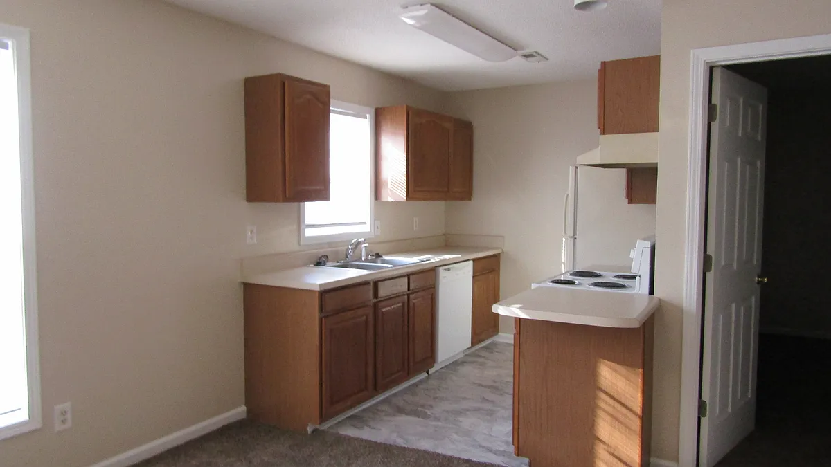 Building Photo - 130 Charlestowne Way #B