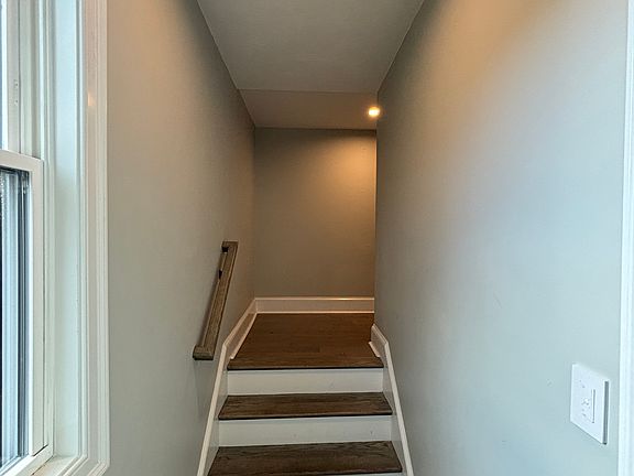 2nd image of 22 Cedar St Floor 3