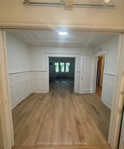 370 Spadina Rd — Photo 6