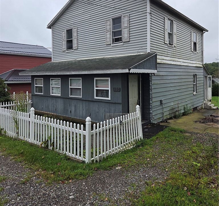 1st image of 138 11th St