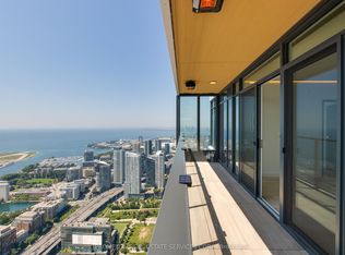 3 Concord Cityplace Way #7008, Toronto, ON M5V 0X4