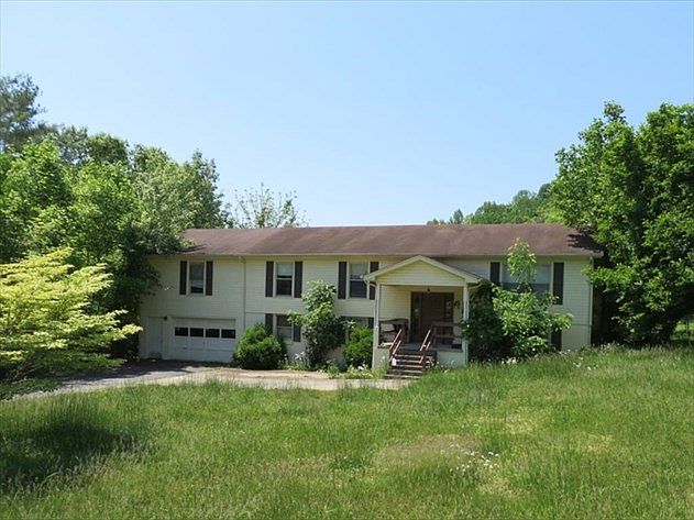 1st image of 2711 Lake Valley Dr