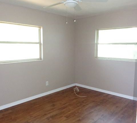 4th image of 1153 South St