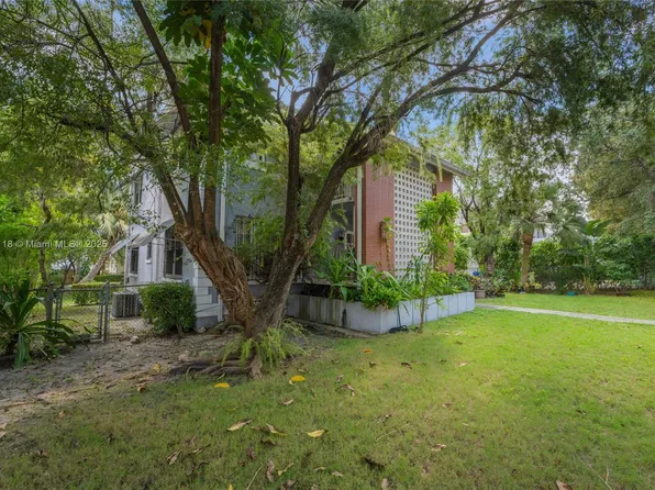 405 SW 11th Ave, Miami, FL 33130