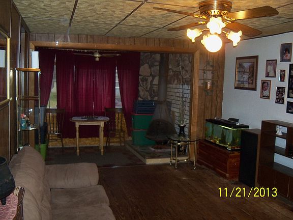 FRONT ROOM