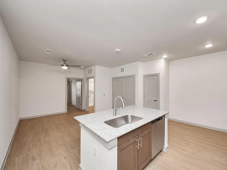 4639 Techniplex Dr #1103 — Photo 9