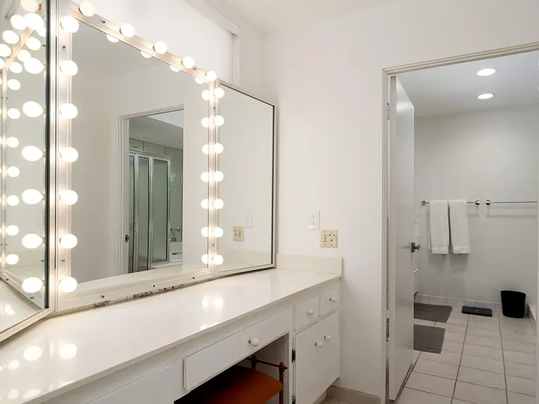 1511 E Twin Palms Dr — Photo 24