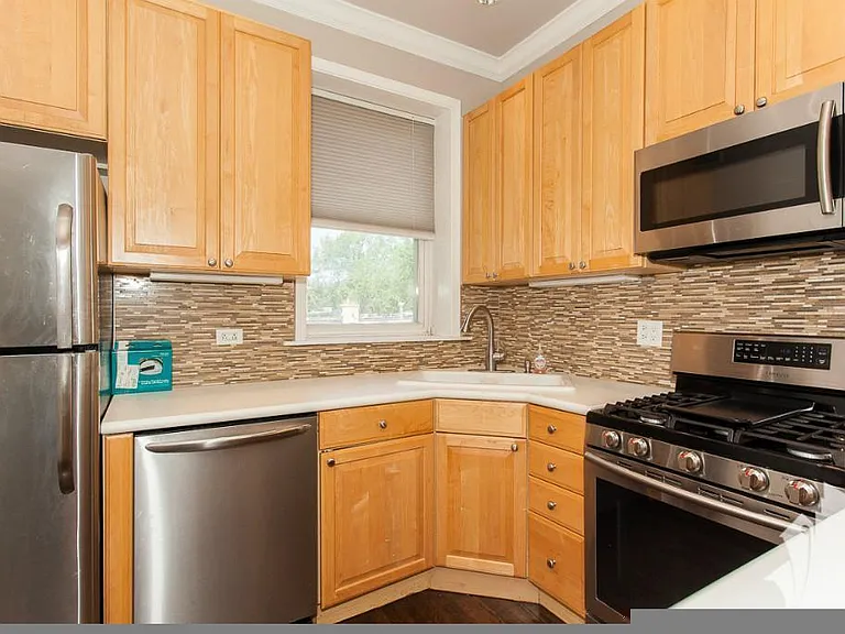 3844 N Southport Ave #3 — Photo 10