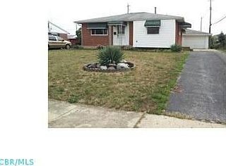 1st image of 615 Crescent Dr