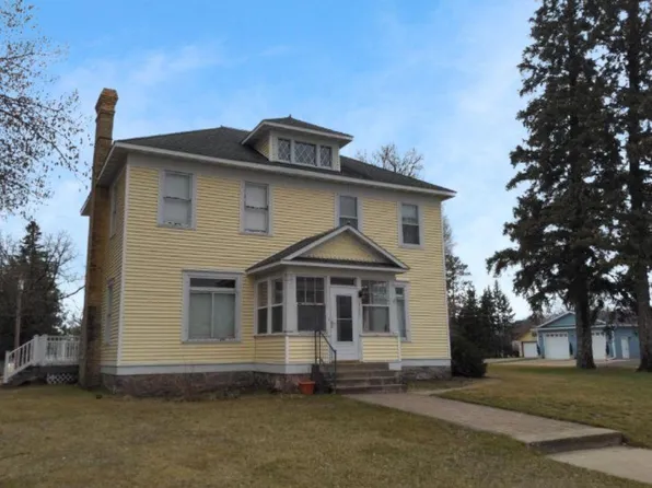 121 Bagley Ave NW, Bagley, MN 56621