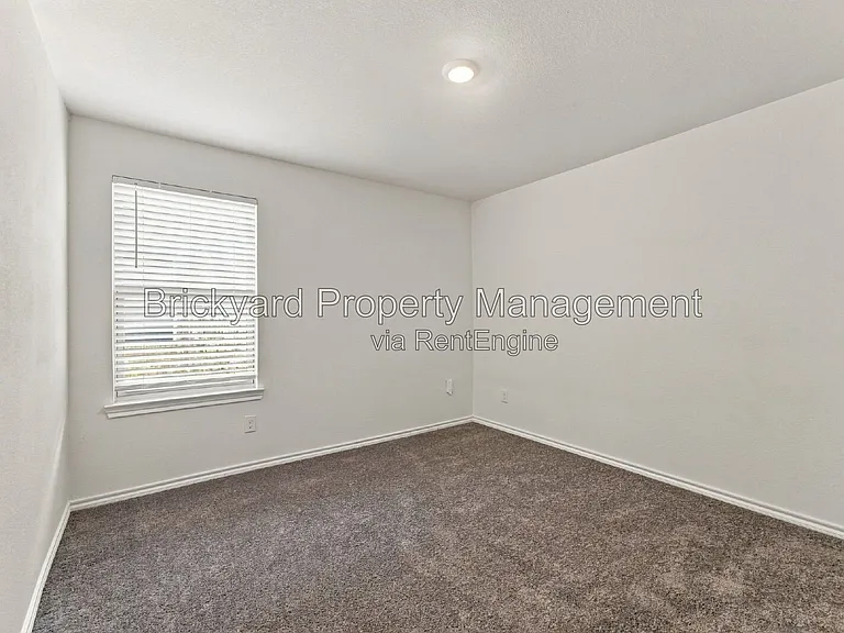 601 Banner Ave — Photo 10