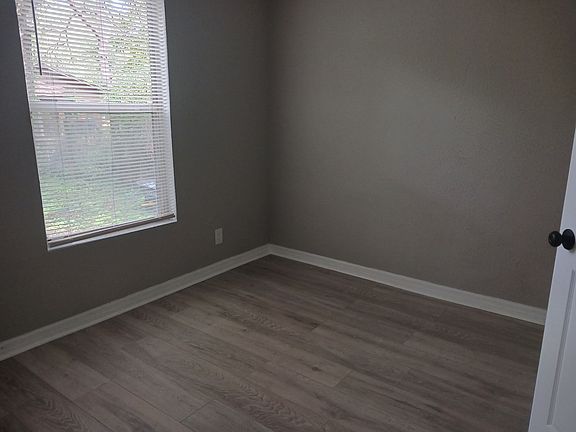 4th image of 3343 Nolan St