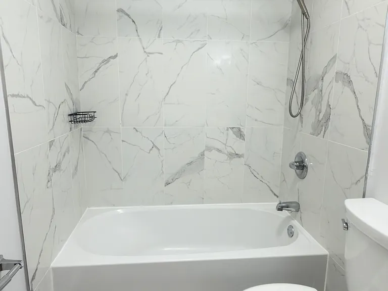 501 Mills Ave — Photo 10