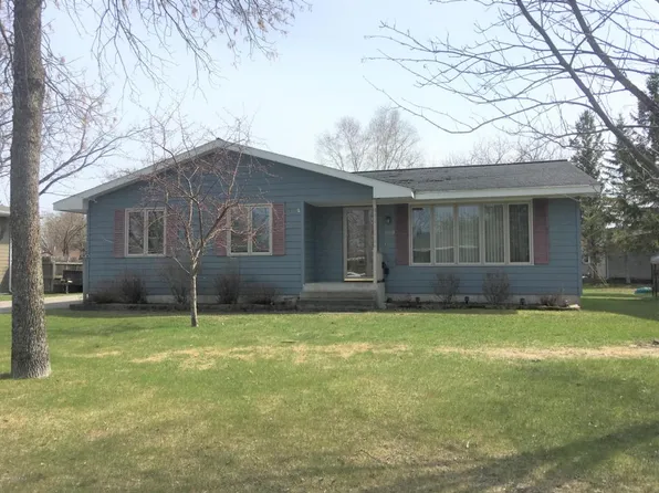 1409 13th St, Intl Falls, MN 56649