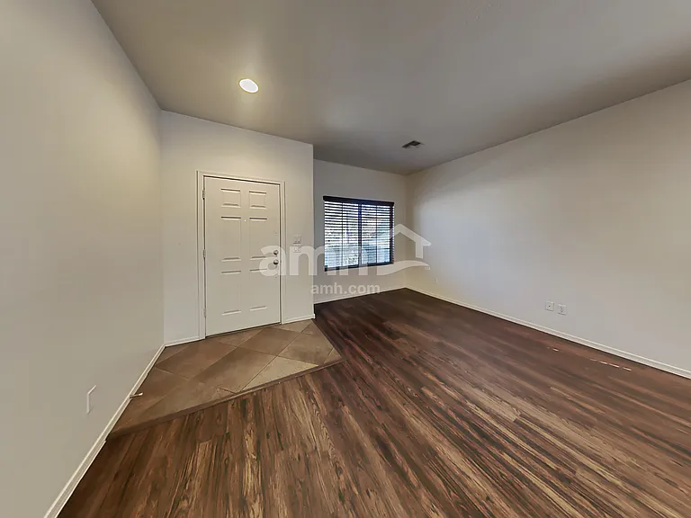 16600 N 176th Ln — Photo 8