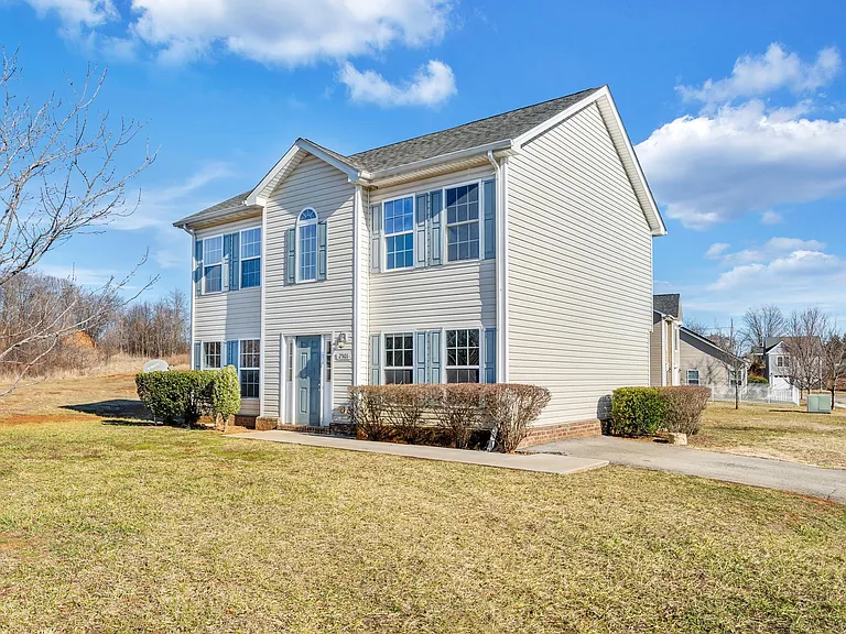 2501 Willow Walk Dr NW — Photo 2