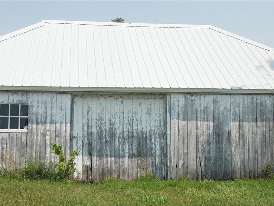 2nd image of 1930 Rose Ave