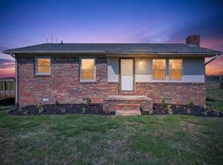 9 Chapman Ln, Fayetteville, TN 37334