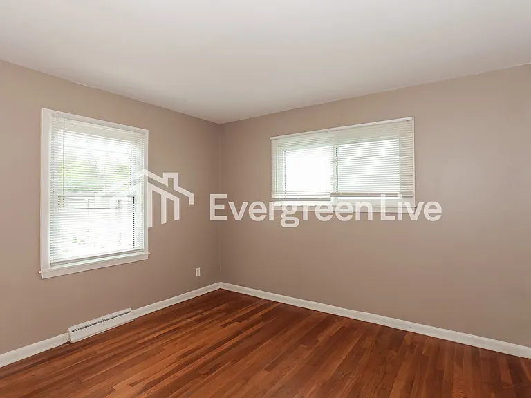 2590 Altura Dr — Photo 12