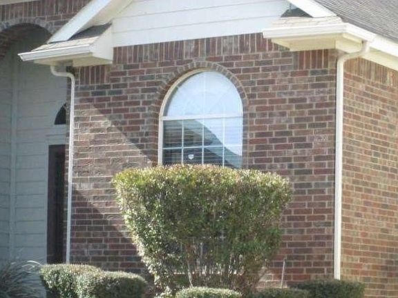 3rd image of 1120 Fairweather Dr