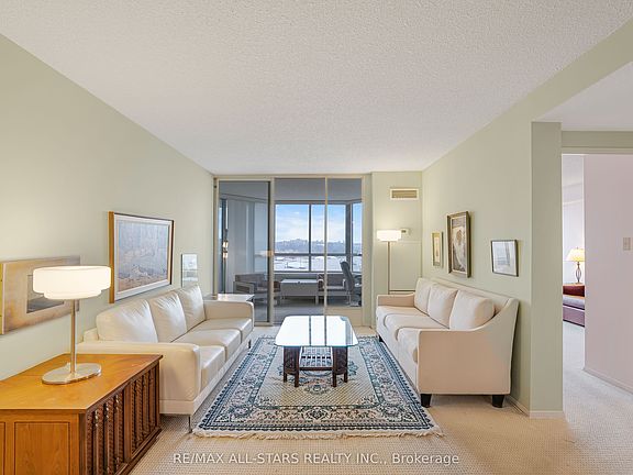 5th image of 25 Austin Dr #817