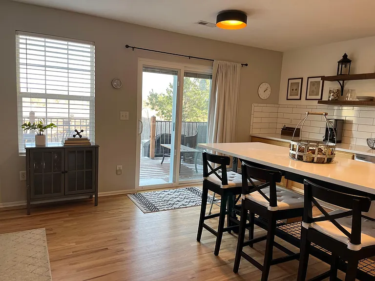 7950 S Kittredge Way — Photo 2