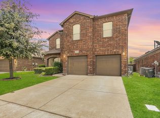 6904 Millwood St, Fort Worth, TX 76131