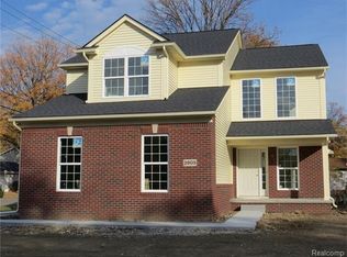 2805 Simpson Dr, Rochester Hills, MI 48309