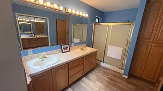 1739 Holiday Ln — Photo 15