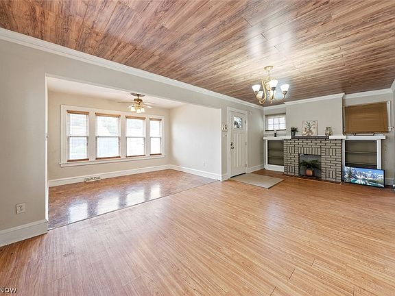 5th image of 13613 Astor Ave