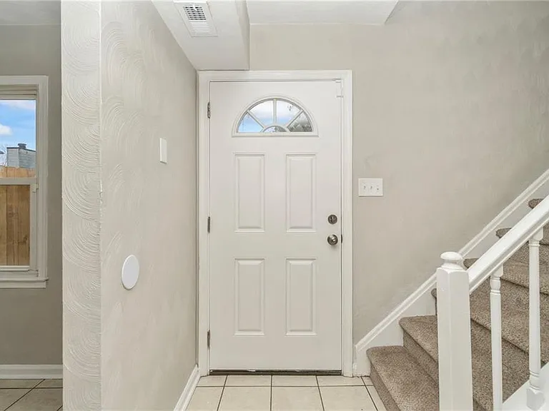 5989 Clear Springs Ct — Photo 18