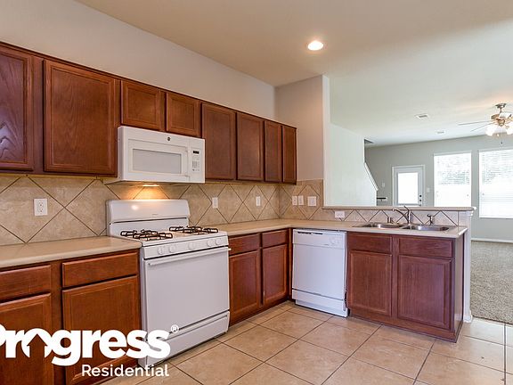 5th image of 10502 Fire Sage Dr