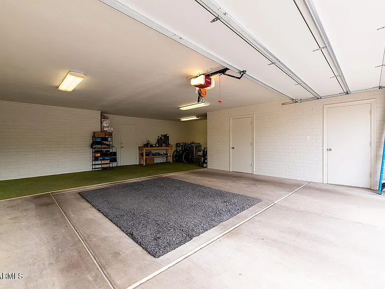 407 E Aepli Dr — Photo 22
