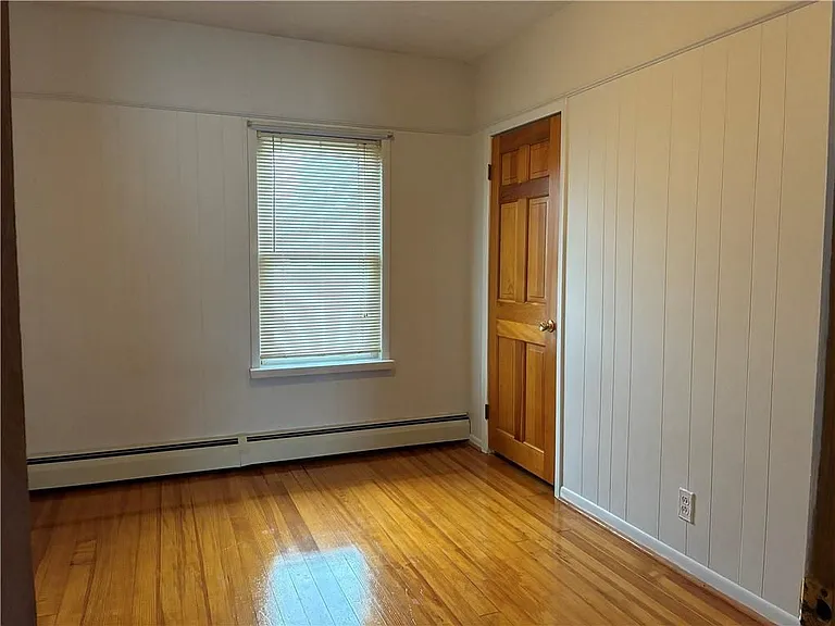 56 Hatfield St — Photo 10