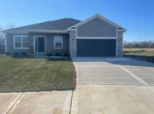 712 Summer Dawn Cir, Belton, MO 64012