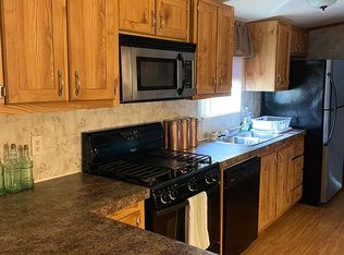 409 Poplar Pl, Manhattan, KS 66502