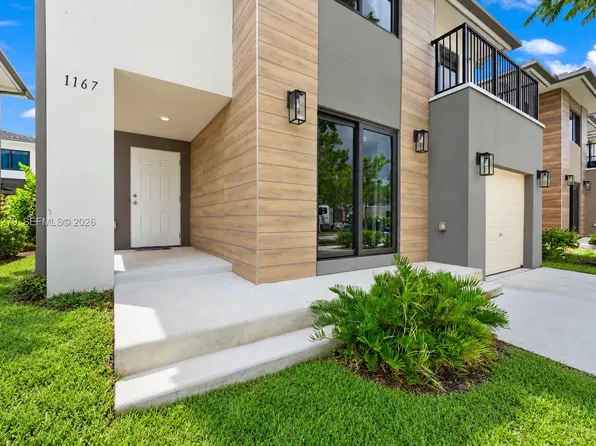 1167 NW 2nd St, Florida City, FL 33034