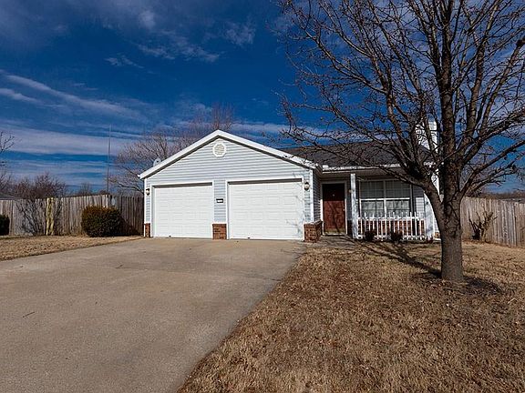 2nd image of 3120 W Essex Dr