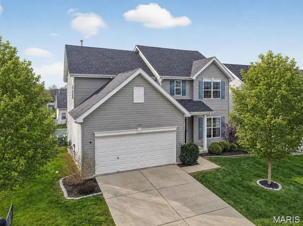 100 Wyndcrest Ct, Lake Saint Louis, MO 63367