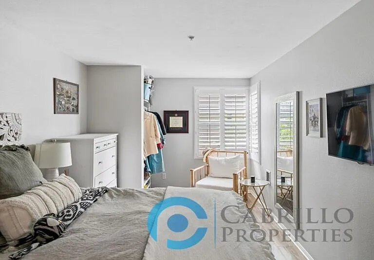 1435 India St #408 — Photo 17