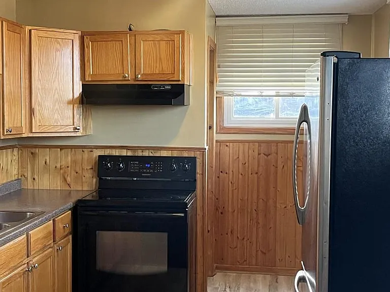 4733 Welcome Ave N #2 — Photo 9