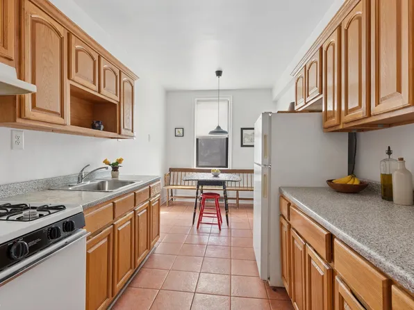 1680 Ocean Avenue image 6 of 13