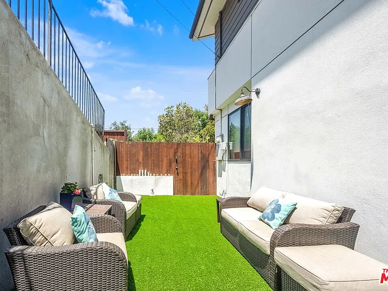 4841 Minden Pl — Photo 55
