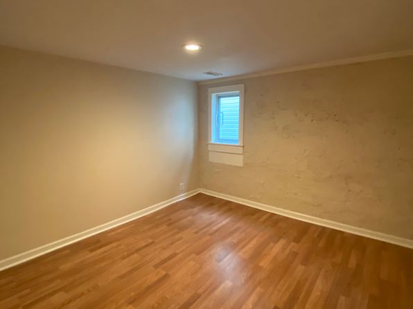 407 Gladstone St #2