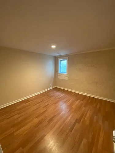 407 Gladstone St #2 Photo 1