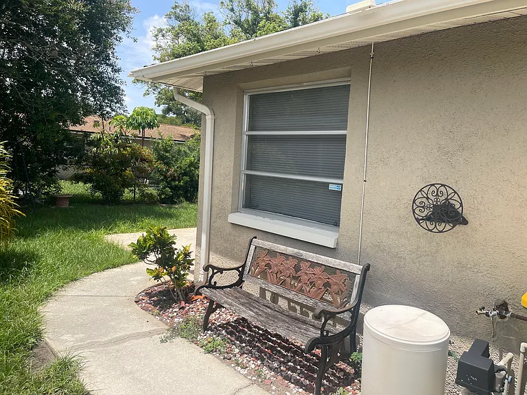 5630 Dolores Dr — Photo 26
