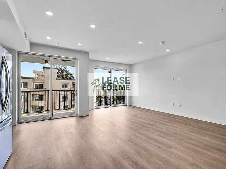 8869 Alcott St #401 — Photo 4
