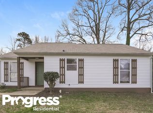 6912 Delta Lake Dr, Charlotte, NC 28215